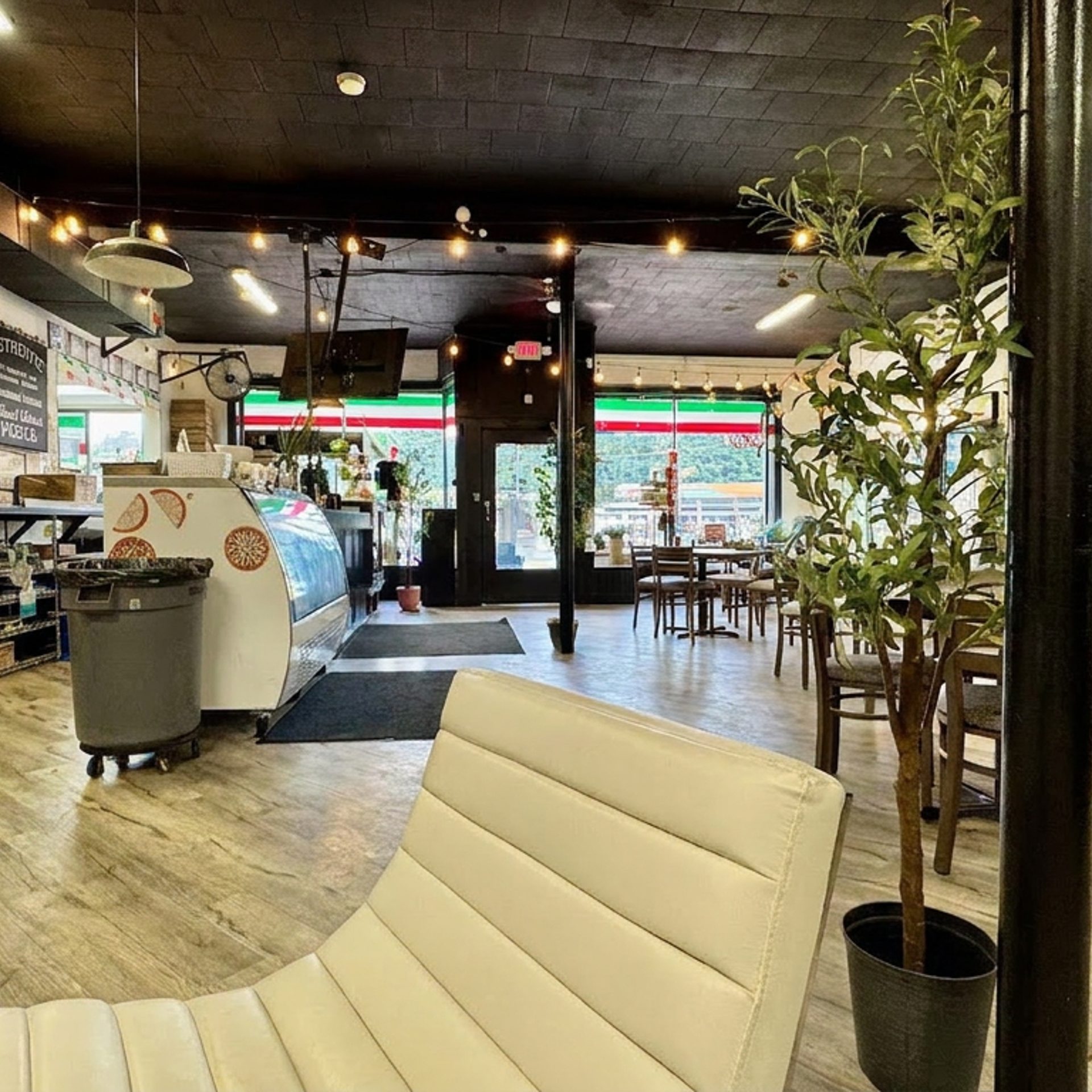 Adriano's opens its doors